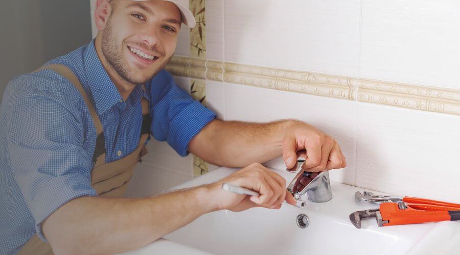 Professional clogged drains services in Tokio, ND